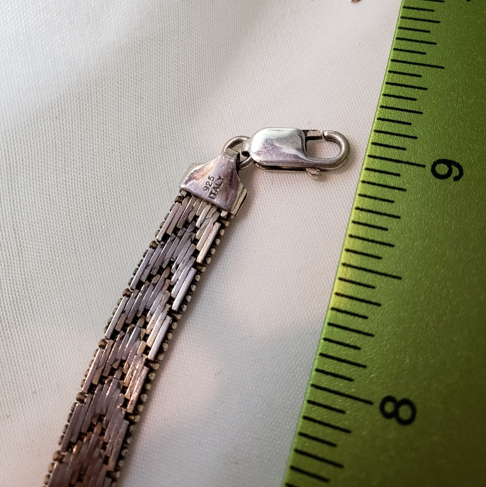 Vintage Italian silver chevron pattern bracelet